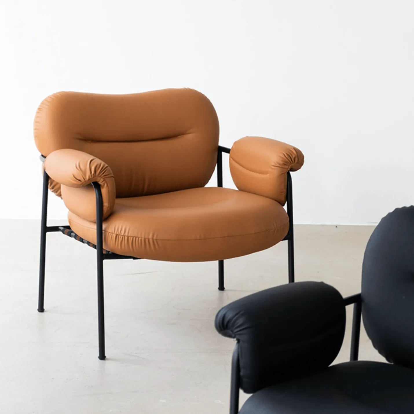COZONI Brandee Armchair